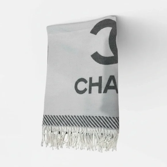 Chic Gray and White Branded Cashmere Shawl/Scarf - Picture 3 of 4